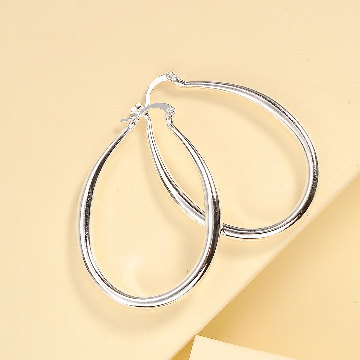 Geometric oval Earrings
